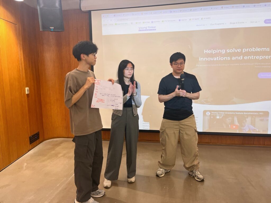 A team presenting their solution